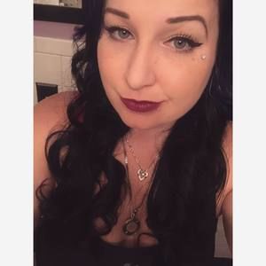 Meet your Posher, Dee